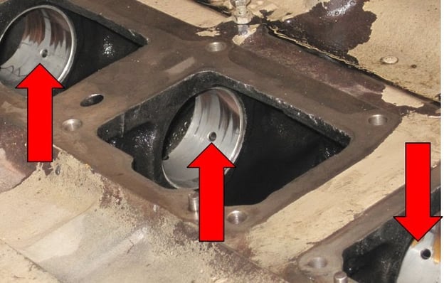 Camshaft-Bearing-Partially-Covered-Oil-Holes